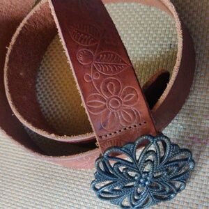 Candies Leather size Large with Buckle